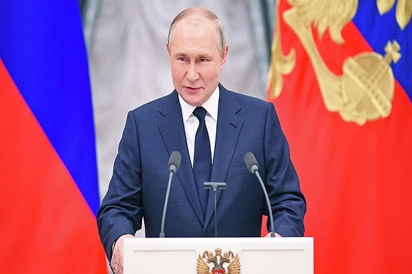 Путин объявил об участии в выборах президента