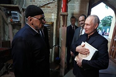 В Ливане появились билборды с изображением Путина с Кораном
