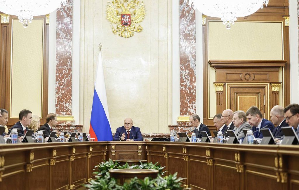 Утвержден план по укреплению традиционных российских духовно-нравственных ценностей