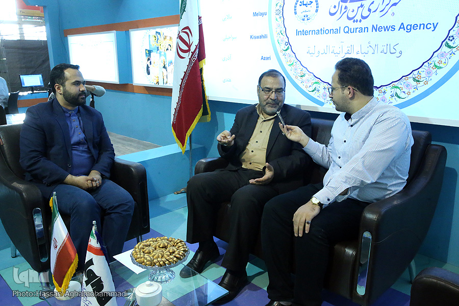 Rais Rouhani atembelea maonyesho ya vyombo vya habari Tehran+PICHA