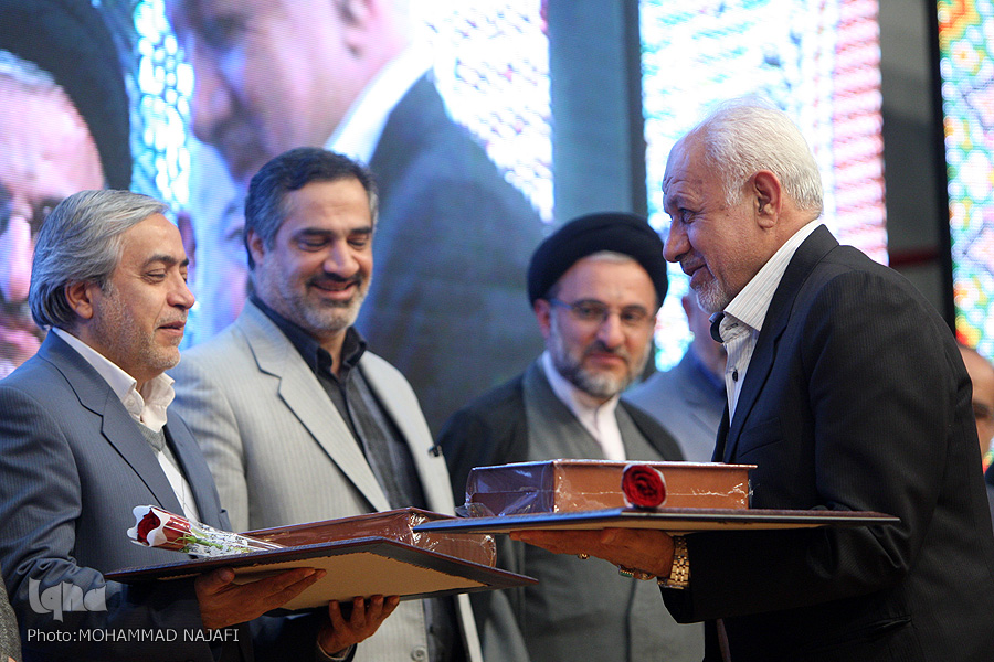 Shakhsia 70 wa Qur'ani waenziwa Iran