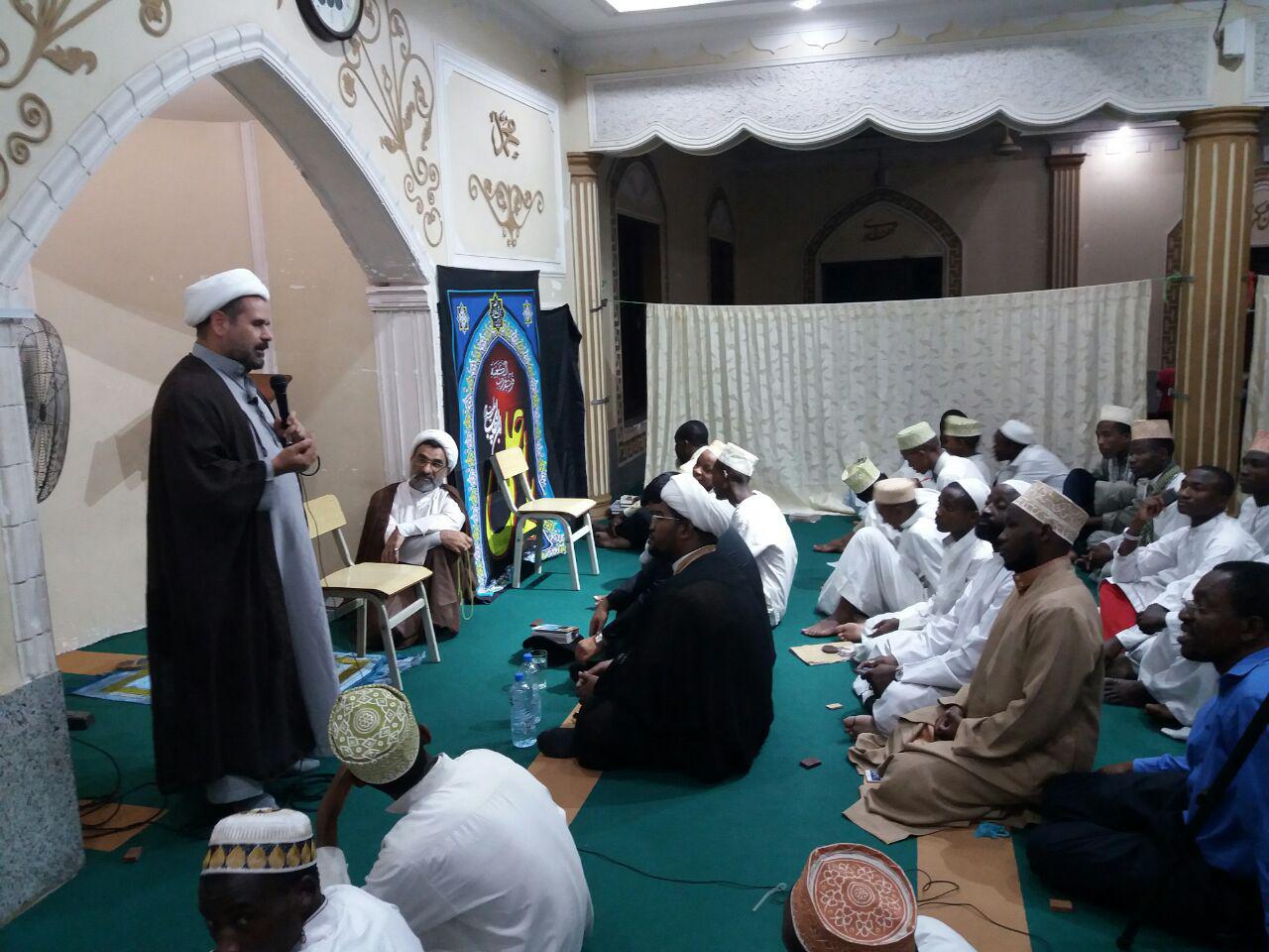 Wahudumu wa Haram Tukufu ya Imam Ridha AS wakiwa nchini Tanzania+ PICHA