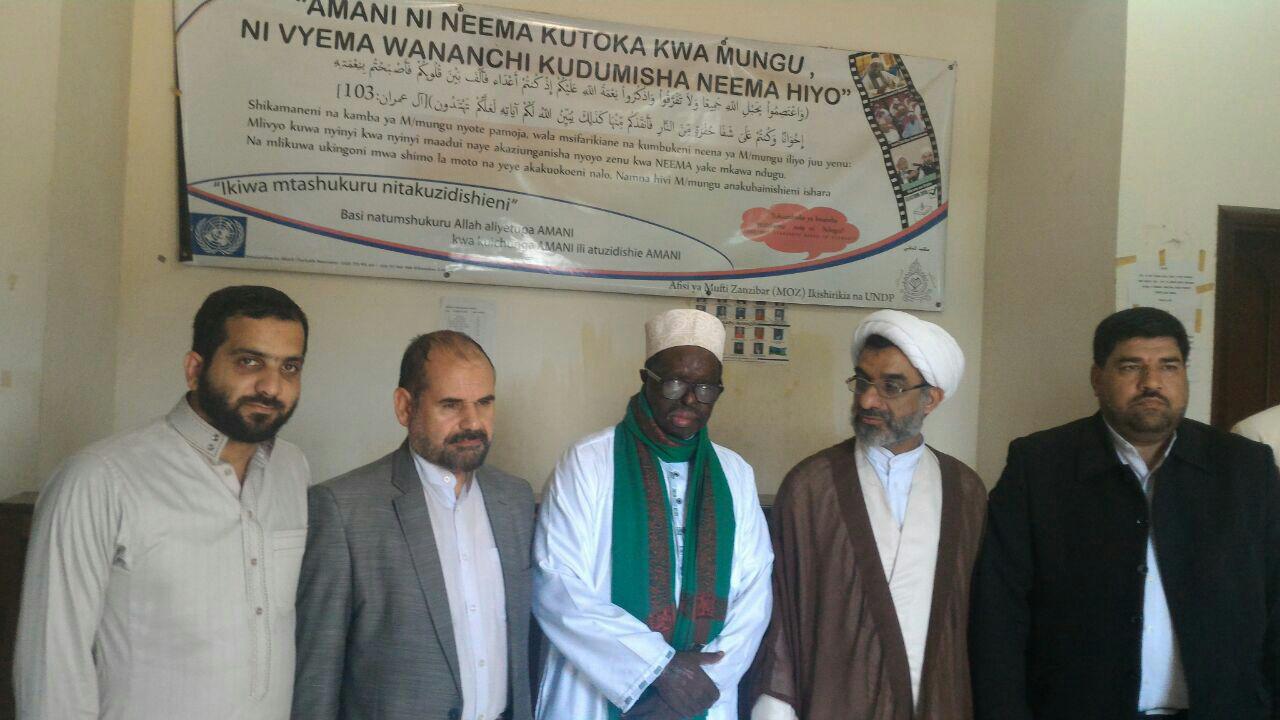 Wahudumu wa Haram Tukufu ya Imam Ridha AS wakutana na Ulamaa wa Ahlul Sunna Zanzibar