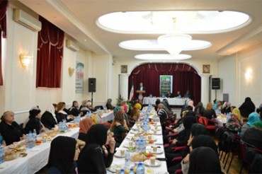 Bakü'de 'İslamda kadının rolü' konferansı Bakü'de 'İslamda kadının rolü' konferansı