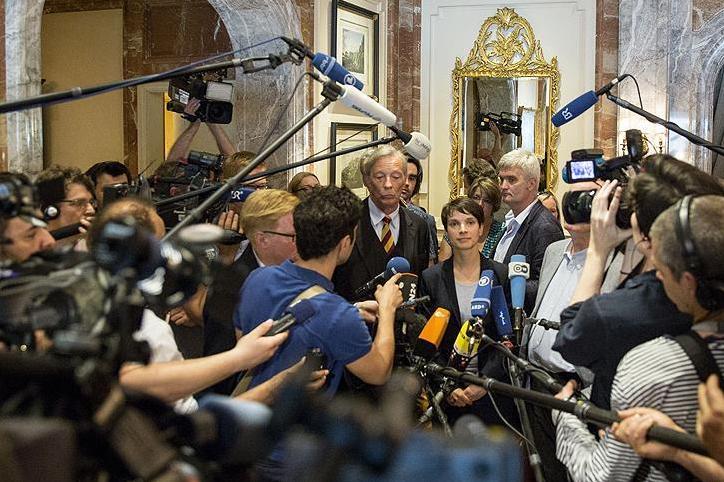 AfD, Müslüman Temsilcilerle Toplantısını Terk Etti