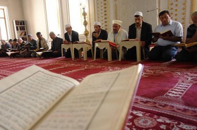 Yüksekovalılar Mukabele Geleneğini Sürdürüyor