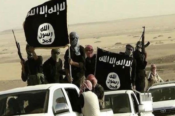 IŞİD 4 Yaşındaki Kız Çocuğuna Bile Acımadı