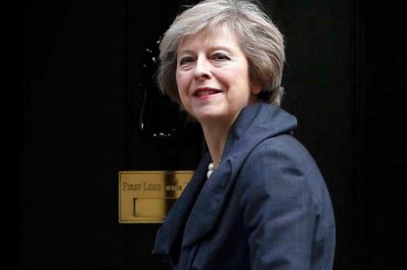 Teresa May'in Atanmasından Britanya Müslümanlarının Endişesi