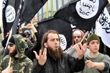 Alman Caddelerinde Vahabilerin Şer'i Devriyesi + Fotoğraf Alman Caddelerinde Vahabilerin Şer'i Devriyesi + Fotoğraf