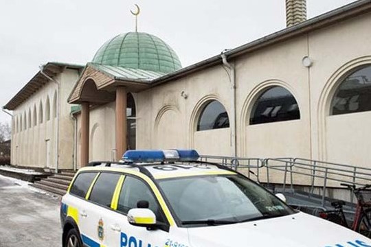 Fransa'da cami saldırısı