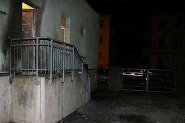 Almanya'da yine cami kundaklandı