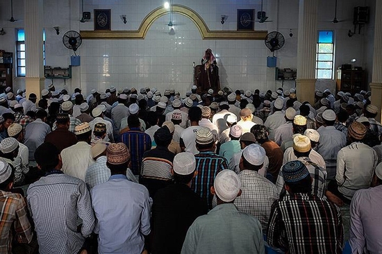 Myanmar'da Budistlerden Müslüman etkinliğine engel