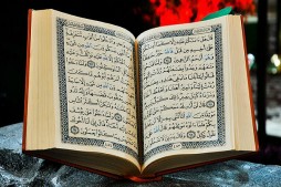 Cezayirliler Kur'ân ve hadis yarışması ile Peygamber (saa)'in doğum yıldönümünü karşıladı