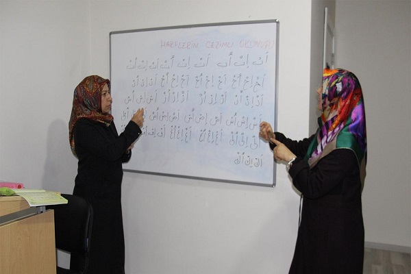 Sessiz dünyalarını Kur’an’la anlamlandırıyor