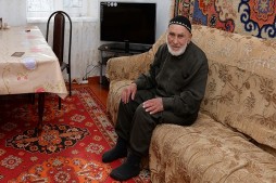 Rusyalı yaşlı adamın Kur'ân okuma arzusu gerçekleşti Rusyalı yaşlı adamın Kur'ân okuma arzusu gerçekleşti