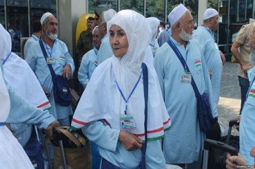Tacikistan'da düşük gelirli insanlar için Hac yasağı