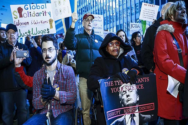 ABD'de çifte Trump protestosu