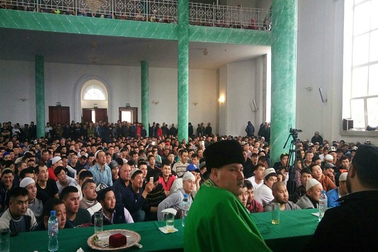 S. Petersburg camilerinde aşırılığın önlenmesi için özel program S. Petersburg camilerinde aşırılığın önlenmesi için özel program