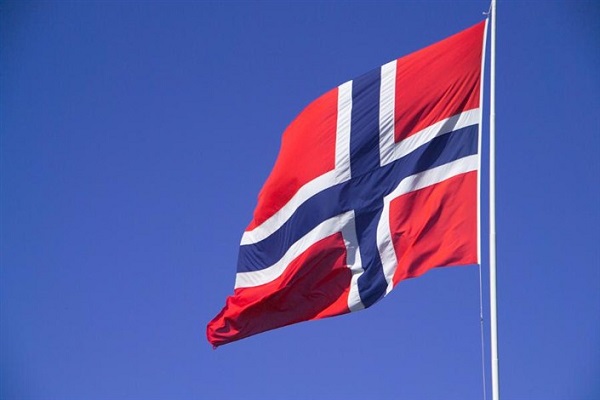 Norveç'te okullarda burka ve peçe yasaklanıyor Norveç'te okullarda burka ve peçe yasaklanıyor