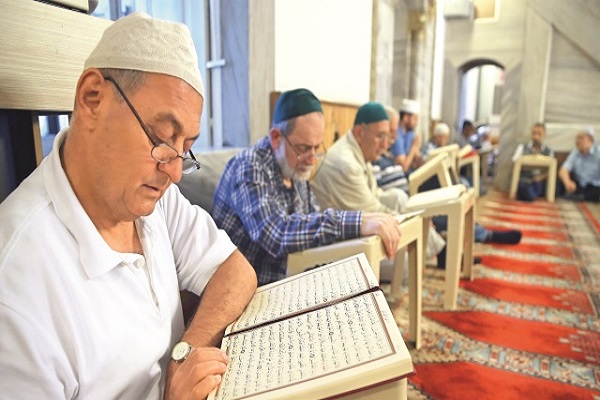 4 bin cami itikaf için hazır