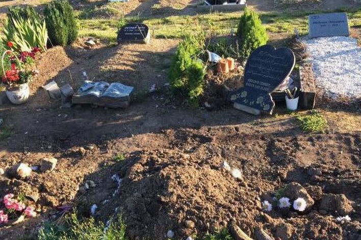 Danimarka'da Müslüman mezarlarına saldırı Danimarka'da Müslüman mezarlarına saldırı