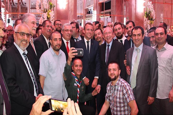 Macron Fransa İslam Konseyinin iftarına katıldı