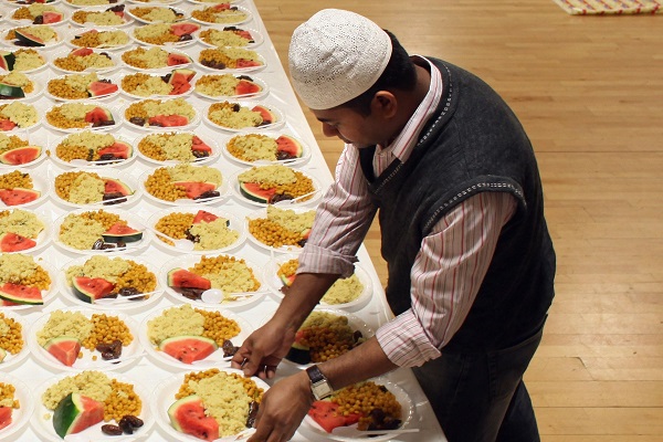 Brezilya'da Müslüman toplum iftarda bir araya geldi