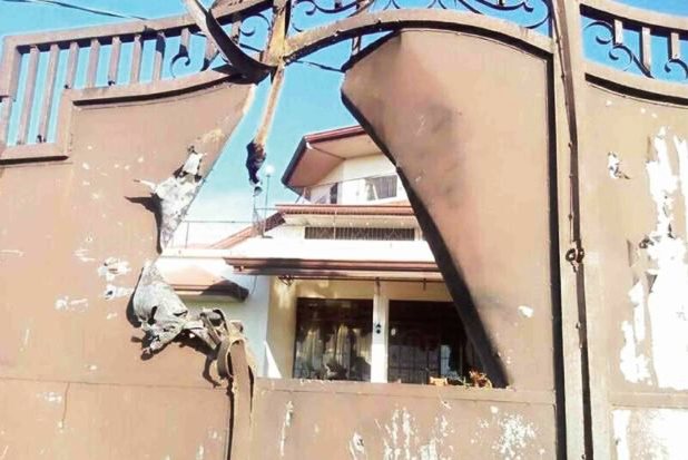 Filipin'de İslami bir okula havan topu isabet etti