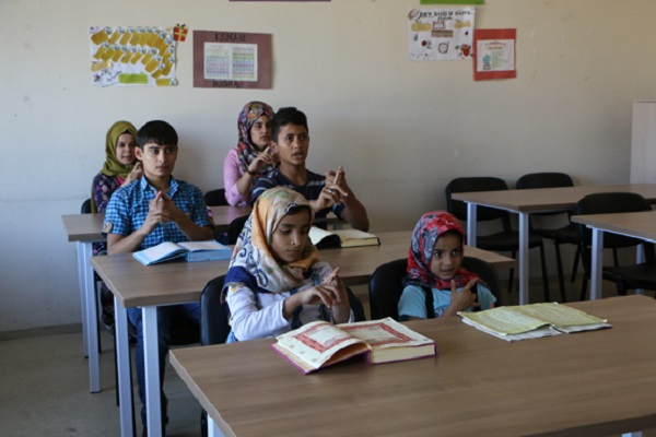 Kur'an-ı Kerim öğrenmek onlar için engel değil