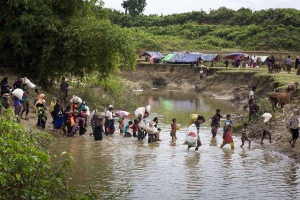 Myanmar 16 konuda Arakanlı Müslümanların haklarını ihlal ediyor Myanmar 16 konuda Arakanlı Müslümanların haklarını ihlal ediyor