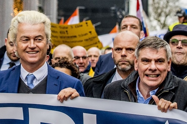 Hollanda'da ırkçı lider Wilders'den İslam karşıtı gösteri