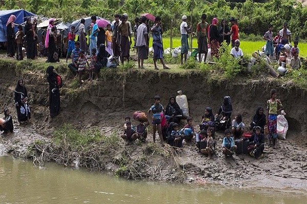 Arakanlı Müslümanlara etnik temizlik devam ediyor