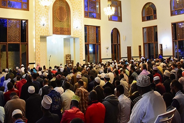 Müslümanlar ve Hristiyanlar iftar sofrasında buluştu