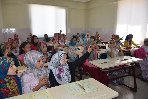 Kur’an-ı Kerim öğrenmek huzur veriyor Kur’an-ı Kerim öğrenmek huzur veriyor