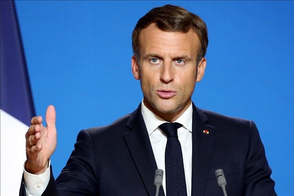 Macron'un İslam'ı hedef alması Fransa'da başörtü karşıtlarını harekete geçirdi Macron'un İslam'ı hedef alması Fransa'da başörtü karşıtlarını harekete geçirdi