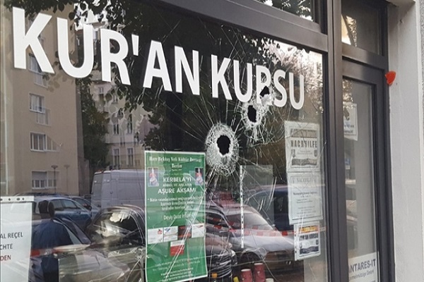 Almanya'da Türk derneğine molotofkokteylli saldırı