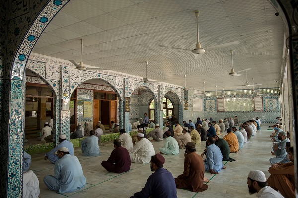 Dünyadaki camilerin kapanmasının Ramazan merasimlerine etkisi