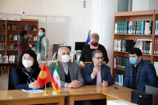 Kırgızistan'ın Firdevsi Merkezi Kur’an sanatı sergisine ev sahipliği yapmaya hazır