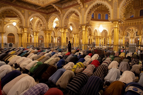 Batı medyasından Ramazan kareleri
