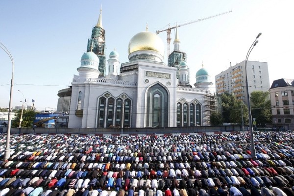 Rus Müslümanlar Ramazan ayında Umre için hazırlanıyor