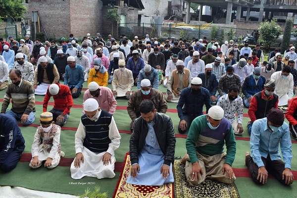 Dünyada Fıtır Bayramından görüntüler