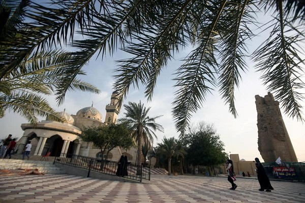 Basra'da İmam Ali (as) Hutve Camii oruç tutanlara ev sahipliği yapıyor