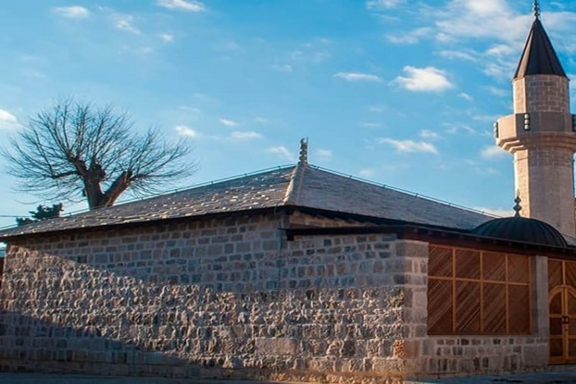 Tarihi Bosna camisinin yanındaki 
