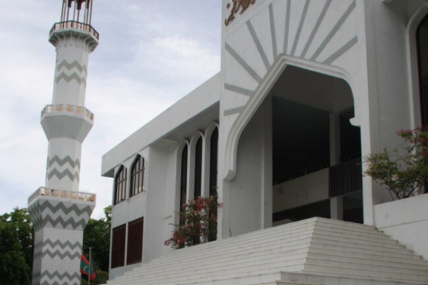 Maldivler'deki en büyük cami bu hafta açılıyor