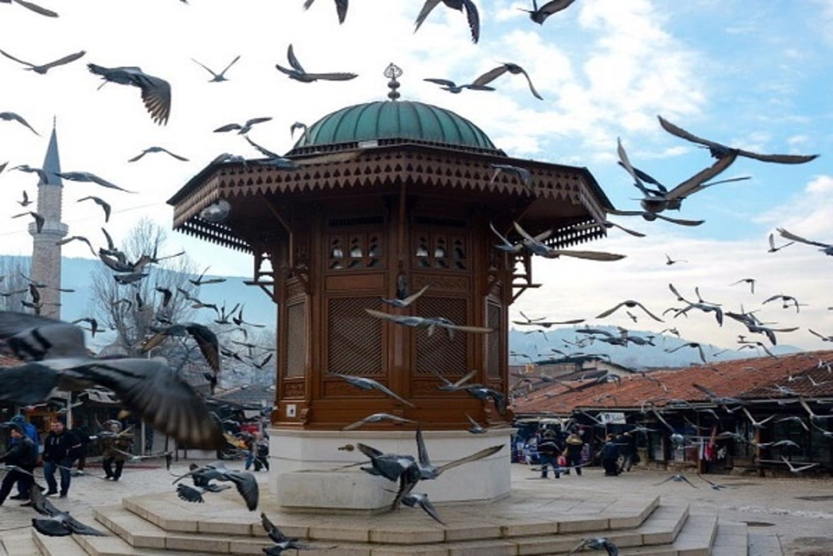 Saraybosna'da Kerbela şehitleri anısına Sakahane yapısı