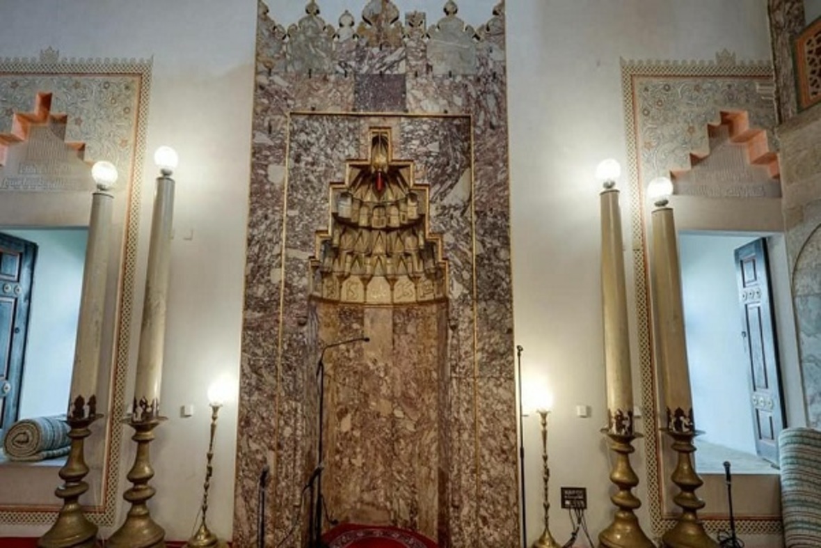 Gazi Hüsrev Bey camii;  Saraybosna'nın atan kalbi