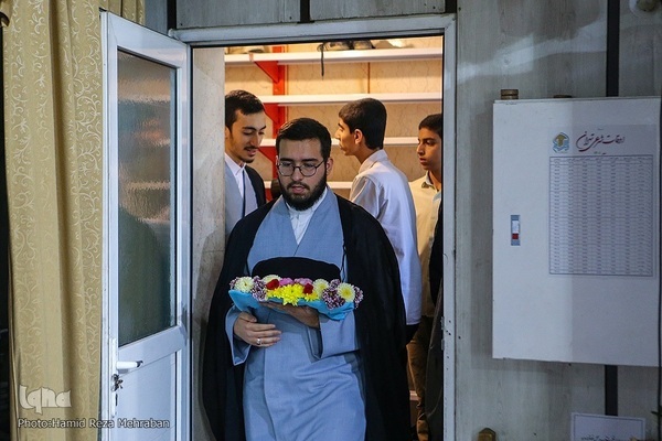 Tahran Darüsselam Medresesi’nde hafızlık ve imame töreni