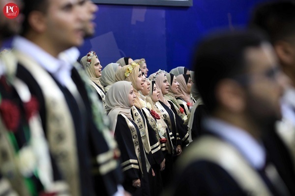 Gazze İslam Üniversitesi öğrencilerinin mezuniyet töreni