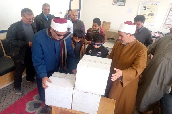 Mısır’da görme özürlülere Kur’an-ı Kerim dağıtıldı