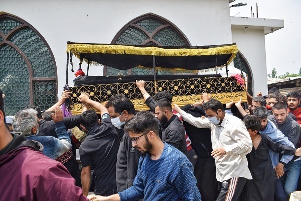 İmam Ali'nin (a.s) şehadet yıl dönümü Keşmir'de yapıldı